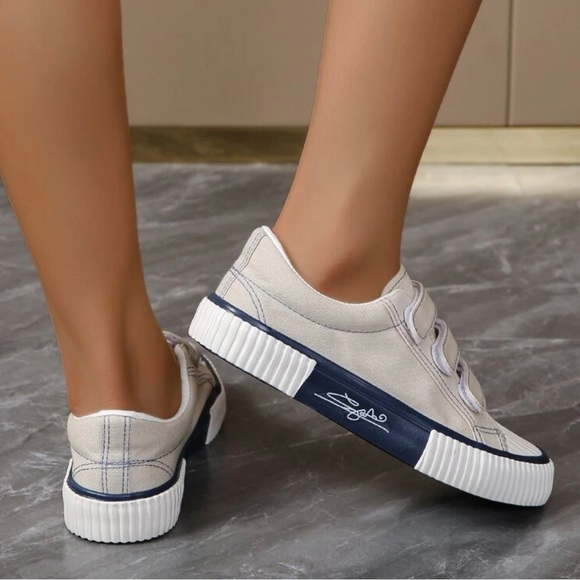 Swapped - Creamy White Velcro Sneakers - Picture 4 of 4